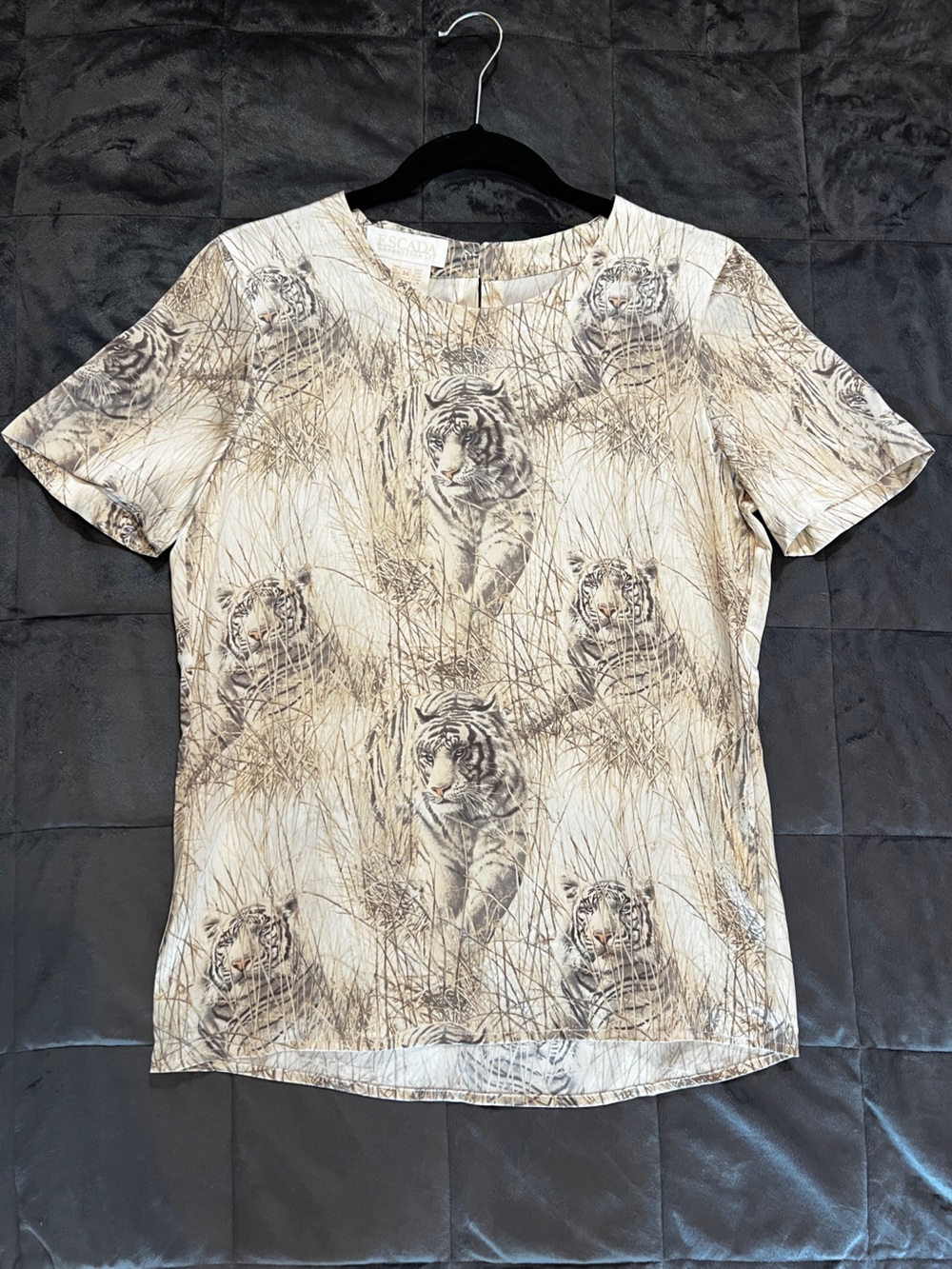 Womens ESCADA by Margaretha Ley Silk Snow Tiger Blouse Size 34 Vintage 80s / 90s